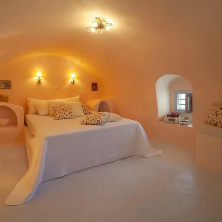 Angels Unique Traditional Ferienhaus Emporio (Santorini)